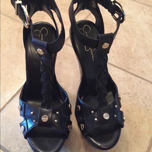 Jessica Simpson-Thais platform heel